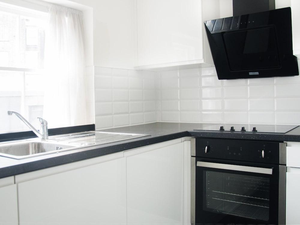 Hotel Capital Host Baker Street 3*